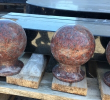 Собствнное производство гранитных шаров в Калининграде